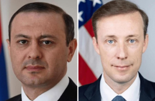 Армен Григорян встретился с советником президента США по национальной безопасности